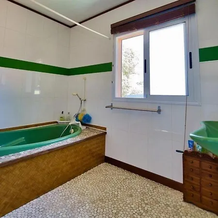 Holiday home Shtepi E Gjere Buze Detit Golem (Tirana)